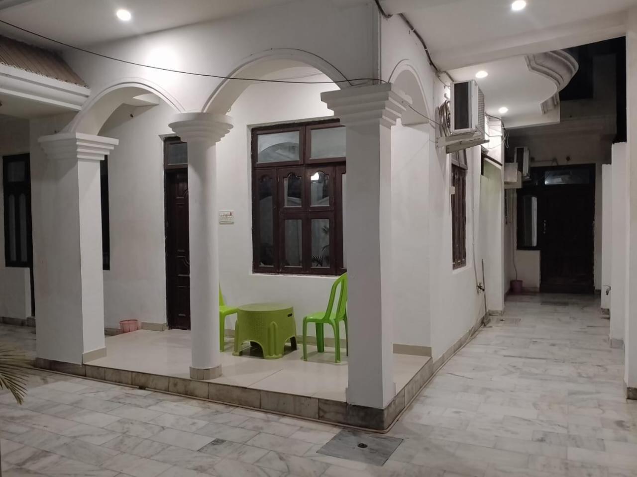 Varuna Palace Varanasi , Near Mandir & Ghat'S מראה חיצוני תמונה