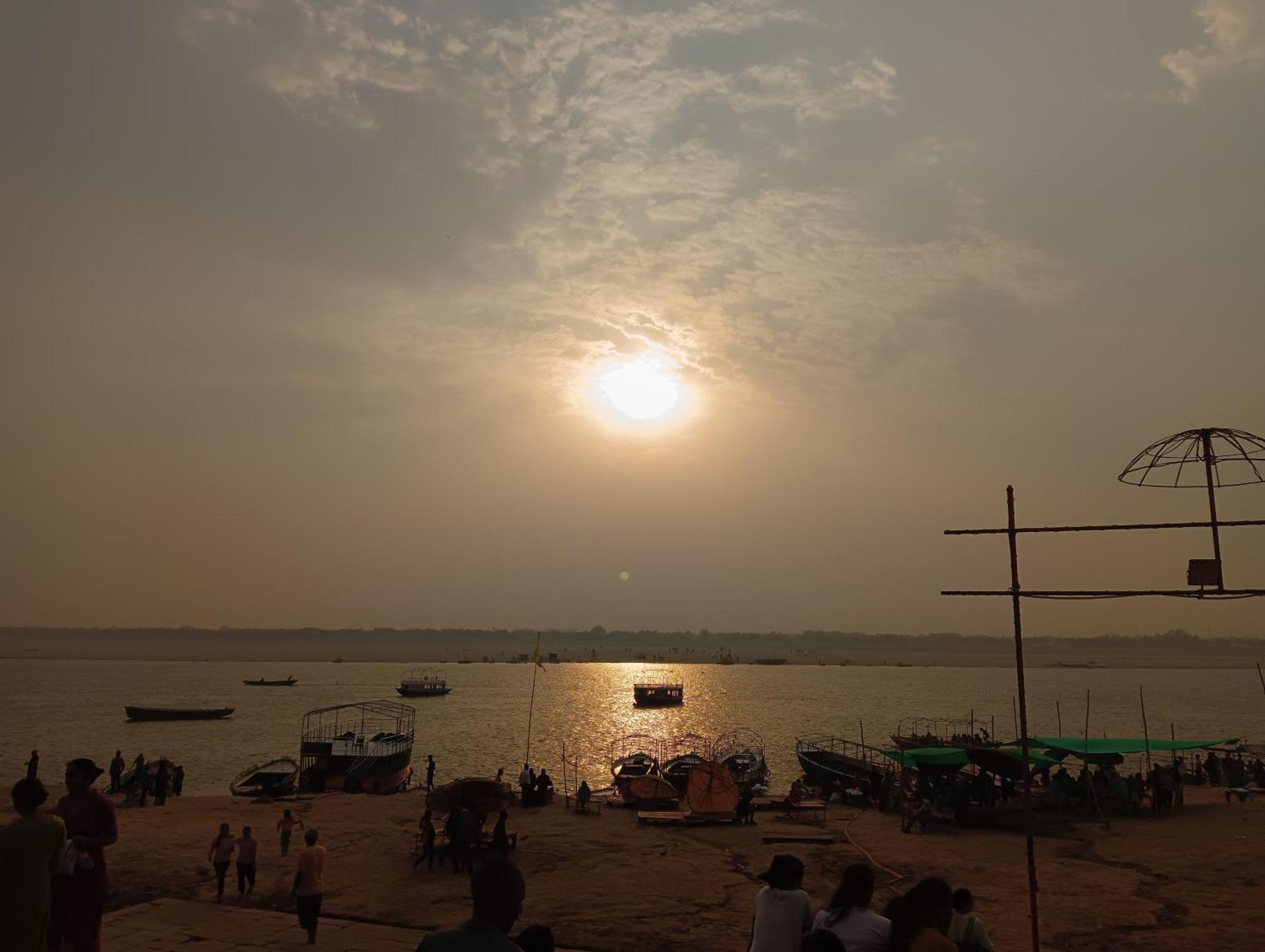 Varuna Palace Varanasi , Near Mandir & Ghat'S מראה חיצוני תמונה
