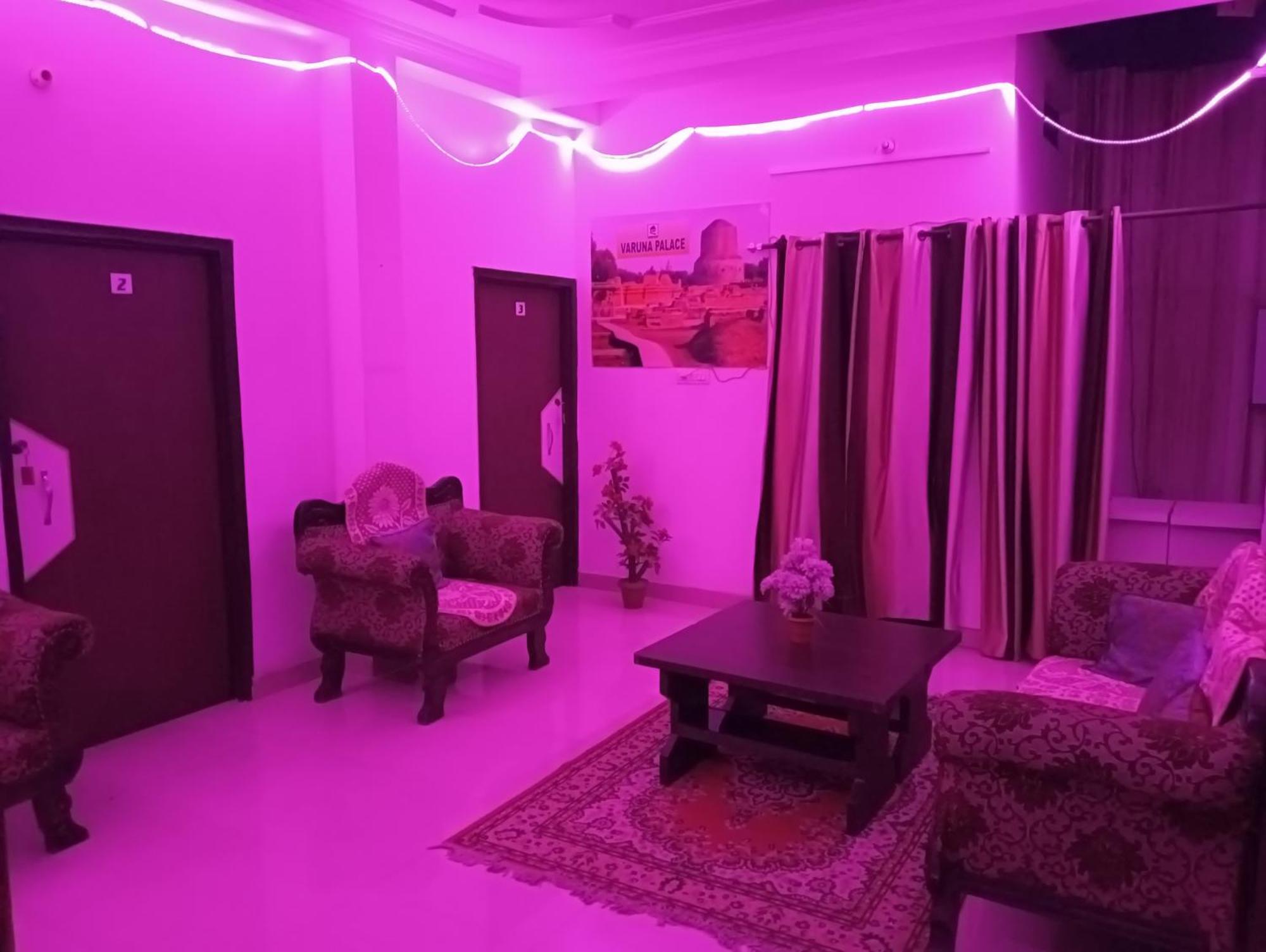 Varuna Palace Varanasi , Near Mandir & Ghat'S מראה חיצוני תמונה